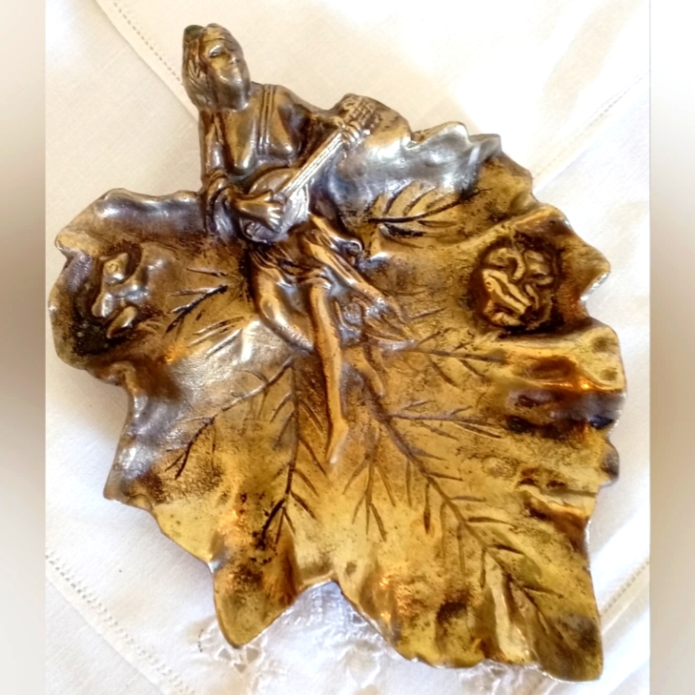 ART NOUVEAU SOLID BRASS/BRONZE?